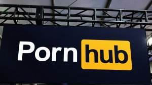 Экс-владелец Pornhub заинтересовался покупкой зарубежных активов Лукойла