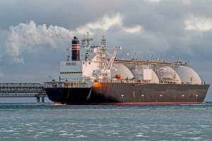 Поставки российского сжиженного природного газа (СПГ) в Евросоюз за январь - ноябрь 2025 года снизились на 6,8% по сравнению с аналогичным периодом 2024 года и приблизились к 18 млрд куб. м.