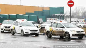 В Петербурге заявили об отсутствии эффекта от запрета на работу мигрантов в такси