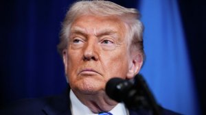 Атаку на резиденцию Путина никак нельзя считать обороной, заявил Трамп