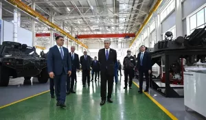 Производство бронемашин для армии (Казахстана): президент (Токаев) посетил завод в Астане