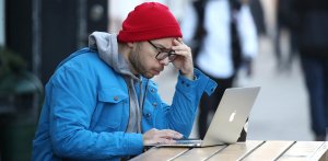 Новый официальный перечень профессий и должностей вступил в силу с 1 января. Предыдущий был утвержден ещё в 1994 году. Всего в новом списке почти 10 тыс. наименований, часть из которых — новые