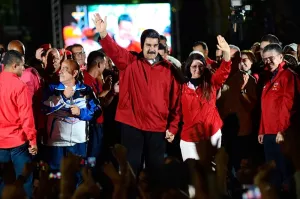 Джунгли Венесуэлы, тюрьма Гуантанамо, подвал ЦРУ: где сейчас Мадуро с женой