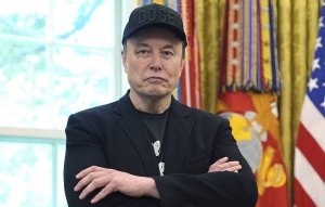 Маск назвал британское правительство фашистским в ответ на публикацию, в которой говорится, что в Великобритании за комментарии в интернете арестовали более 12 тыс. человек