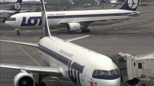 Украинка не смогла вылететь из Варшавы из-за надписи "бомба" на лбу