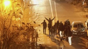 Посольство Британии в Тегеране закрылось на фоне протестов