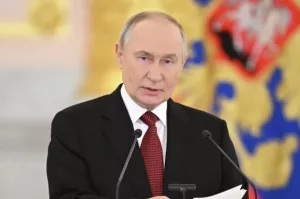 Россия хочет мира. Путин обратился к послам западных стран