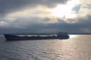 Бить пиратов: адмирал заявил об ответе Британии на провокации с танкерами