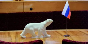 Арктическая гонка держав: что привлекает в регионе Россию, Китай и США CNN: Россия опередила западные страны в гонке держав в Арктике