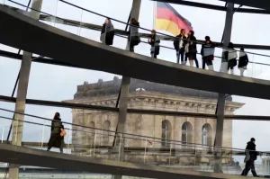 Экс-канцлер Шрёдер призвал восстановить кооперацию с Россией в энергетике