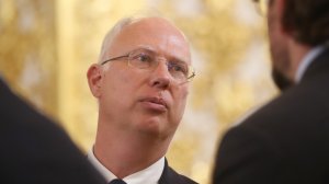 Глава РФПИ Дмитриев: Бретон ненавидит свободу слова и человечество