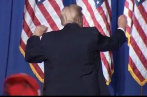 Трамп опять станцевал, на этот раз – в Айове