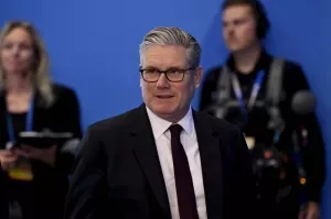 Telegraph: британская делегация в Китае наелась галлюциногенных грибов