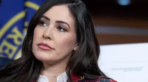 Конгрессвумен Луна требует от посла Украины объяснений в связи с захватом церкви