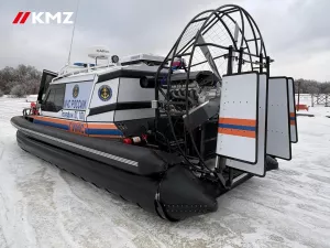 По воде и по льду: КМЗ успешно испытал аэролодку из крупной серии на 1,3 млрд рублей для МЧС России