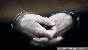 Группу московских полицейских обвинили в легализации 2 тыс. мигрантов