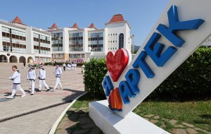 За рубежом планируют открыть представительства "Артека"  В 2025 году лагерь посетили 2 550 детей из 81 страны