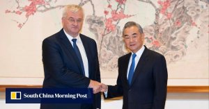 В Китае заявили о готовности оказать Украине новую гуманитарную помощь