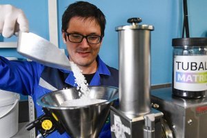 Права на созданные в РФ технологии углеродных нанотрубок суд вернул России