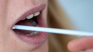 Раз плюнуть: МВД намерено проверять водителей на опьянение по слюне. Подготовлены поправки в правила освидетельствования автомобилистов на трезвость