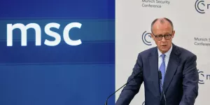 BZ: Европа не успевает за мировым порядком, который формируют Россия и Китай