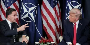 США настаивают на серьезной перезагрузке НАТО и прекращении миссии в Ираке