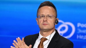 Сийярто рассказал, как долго Венгрия будет блокировать кредит Украине