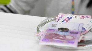 На Украине начнут выпускать банкноты с нацистским лозунгом