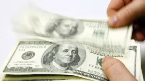 Госдолг США рискует достигнуть опасного для мира уровня, предупредил МВФ