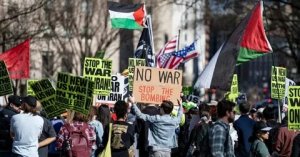 Бурю негодования в Конгрессе вызвали обещания Трампа ожидать новых жертв среди американских военных