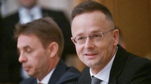Сийярто: Россия будет поставлять в Венгрию энергоносители по прежним ценам