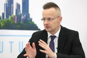 [«Глас вопиющего в пустыне»] Венгрия предлагает ЕС незамедлительно отменить запрет на нефть и газ из России