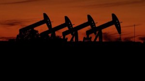 Конфликт с Ираном парализовал рынок нефти и газа в США, пишет FT