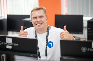 В Ростехе продолжают карьеру 9 из 10 молодых спецов