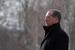 Медведев: хватит толерантно относиться к вступлению наших соседей в Евросоюз