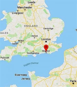 На юго-востоке Англии, в сорока милях от Лондона, в одиннадцати милях от Брайтона