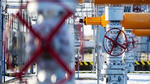 СПГ-игла: Европа подсела на дорогой газ и не может слезть