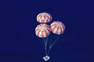 Вернулись с "подскоком". Какие нагрузки перенес экипаж лунной миссии "Артемида-2"