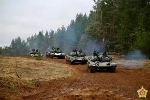 Воинские части на западе Белоруссии приведены в боевую готовность