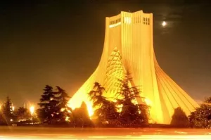 AP: США пригрозили санкциями банкам КНР и ОАЭ за ведение дел с Ираном