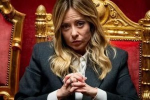 Европейские правые быстро учатся на ошибках Виктора Орбана. Ещё одна союзница Трампа в Европе - Джорджа Мелони - объявила о прекращении военной кооперации с Израилем