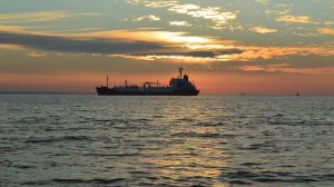 Украинские БПЛА атаковали нефтяной танкер в российских водах