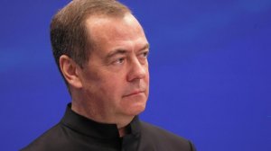 "Станем законной целью". Предупреждение Медведева вызвало переполох в Сети