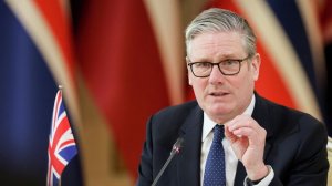 С заседания палаты общин выгнали депутатов, назвавших Стармера лжецом