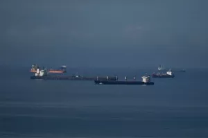 Стальные драконы Китая угрожают США: в Иран прибыл особый конвой