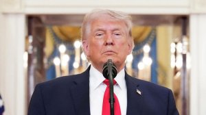 Трамп рассказал, сколько должны вернуть США из-за решения ВС о пошлинах