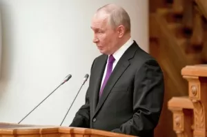 Путин: зацикливаться в законотворчестве лишь на запретах — контрпродуктивно