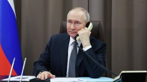Путин сообщил Трампу о готовности объявить перемирие ко Дню Победы