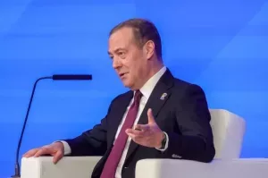 Медведев признался, что часто использует искусственный интеллект
