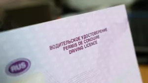 Водителям легковых машин позволят управлять внедорожниками категории "AII"